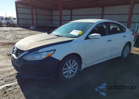 2017 Nissan Altima 2.5 S z USA, uszkodzony, nr VIN 1N4AL3AP4HC286010